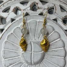 Load image into Gallery viewer, Quartz Seashell Earrings
